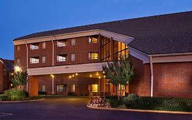 Sonesta Simply Suites Memphis East Poplar Pike